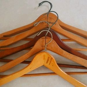 5 wooden hangers